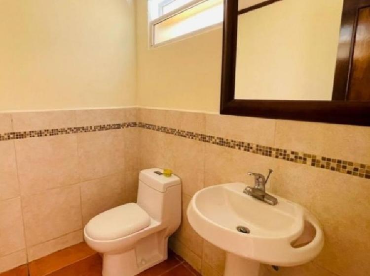 CASA EN RENTA EN ZONA 16 — foto 3
