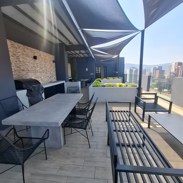 En Renta Apartamento zona 10 de 3 habitaciones - Miniatura 8