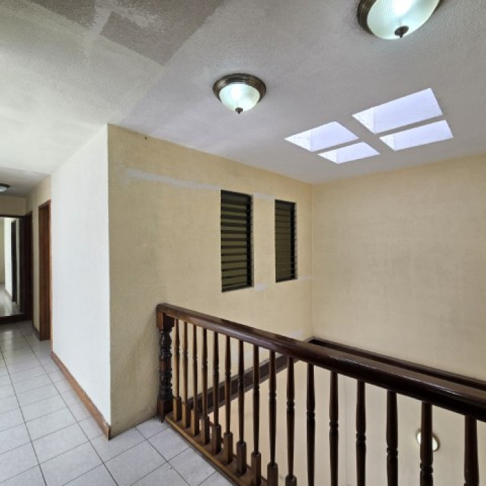 Casa en Venta Lomas de San Jacinto Zona 10 de Mixco - Miniatura 11