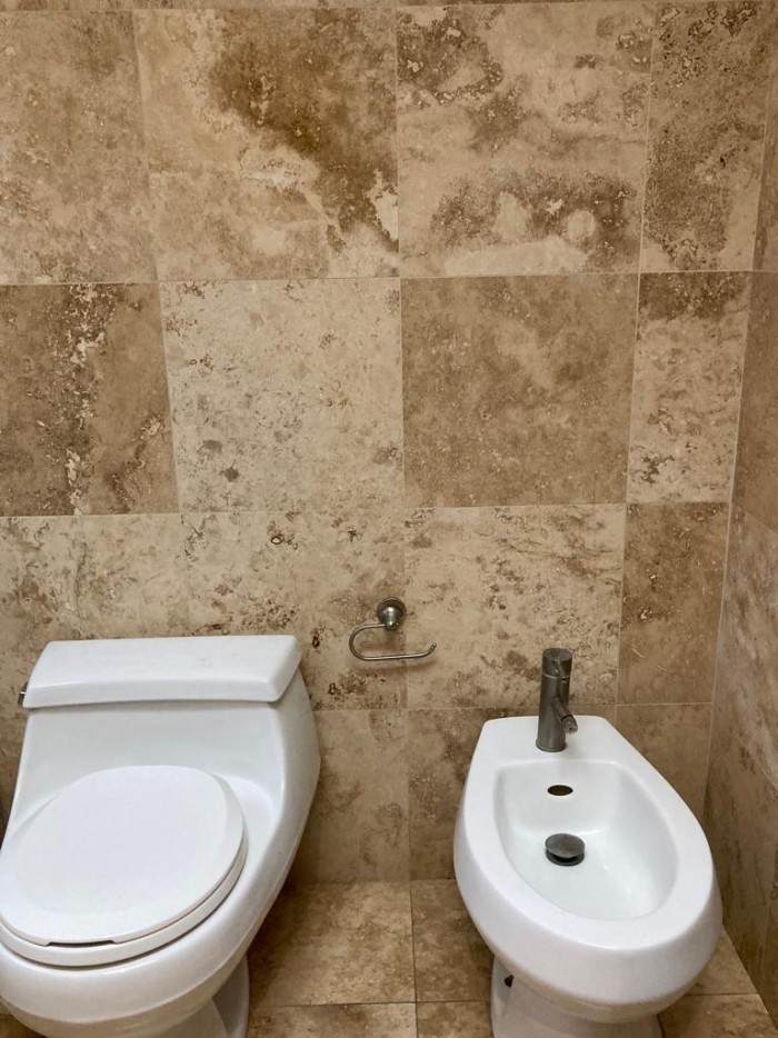 Apartamento en Alquiler o Venta en zona 10 Guatemala - Miniatura 9