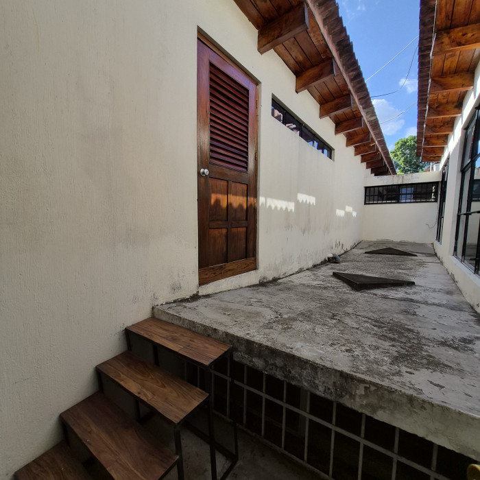 Casa en renta para oficinas zona 15 Vista Hermosa 1 - Miniatura 27