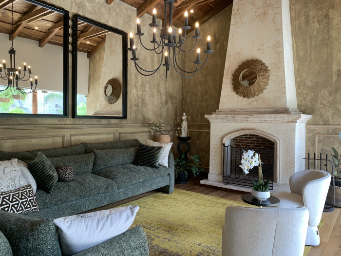 Lujosa casa en venta en Antigua Guatemala - Image 2