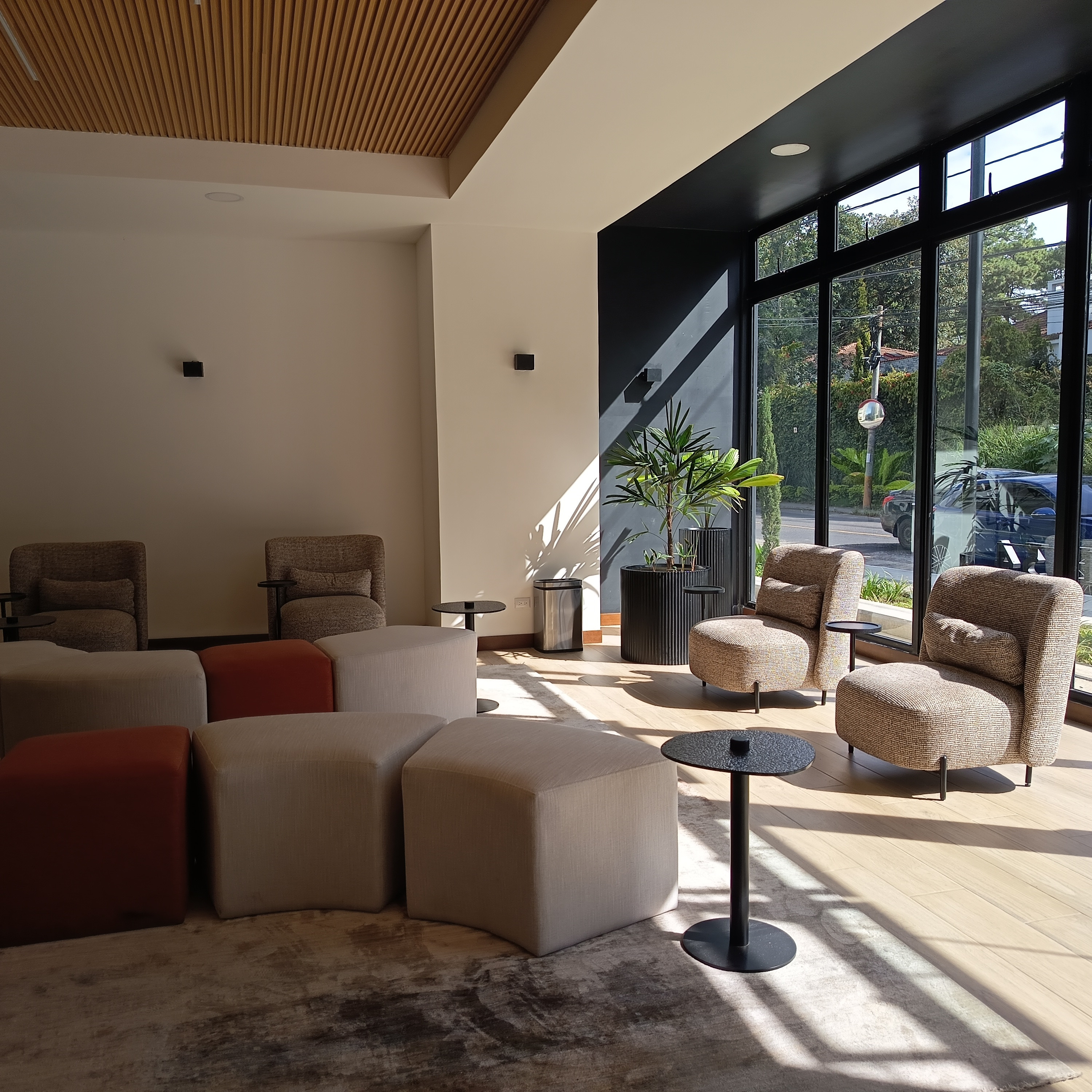 Apartamento en renta en zona 16 Kanajuyu — foto 2