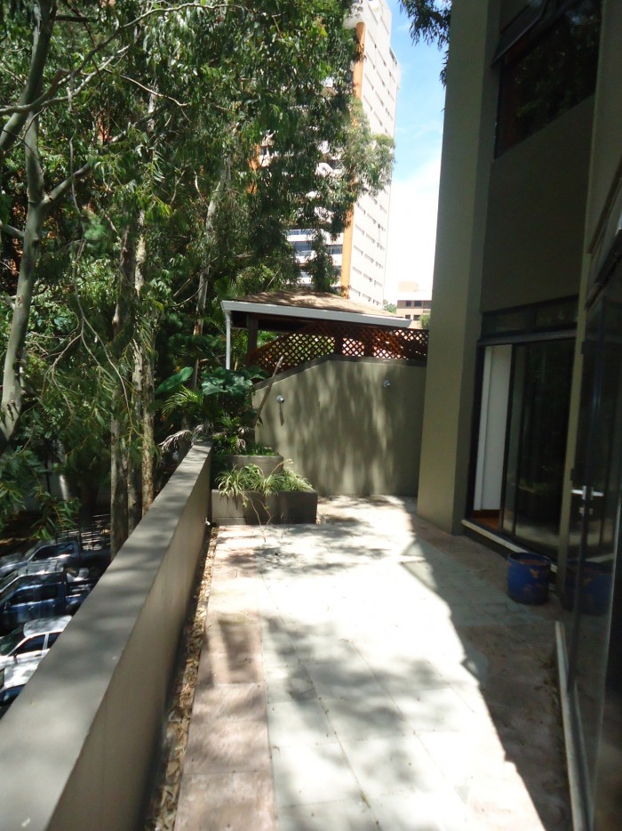 Apartamento Amueblado en zona 14 Guatemala - Miniatura 4