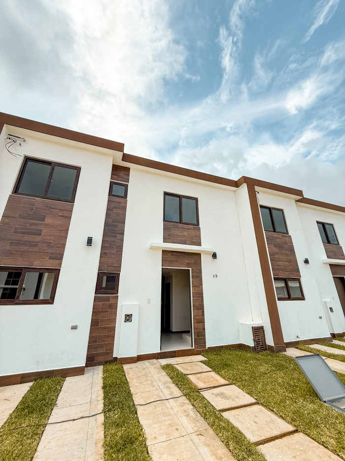 Casas en venta a 15 minutos de Surf City