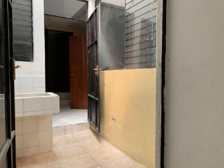 CASA EN RENTA EN ZONA 15 VHI — foto 4