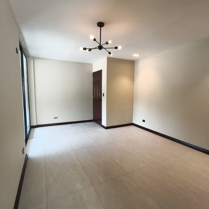 Espectacular Casa en Venta San Lucas Sacatepequez - Miniatura 17