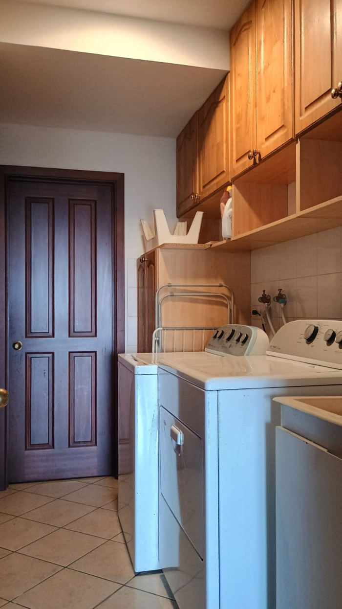 Apartamento Amueblado en Renta Oakland Zona 10 - Miniatura 7