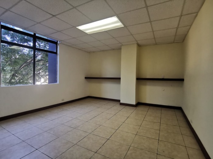 Alquiler Oficina en zona 10