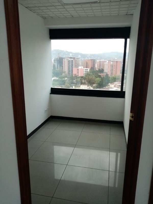 Alquiler de oficina en zona 10 — foto 4