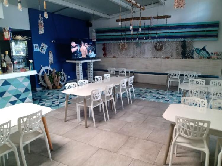 LOCAL COMERCIAL CON PERGOLA EN PLAZA ZONA 10 — foto 4
