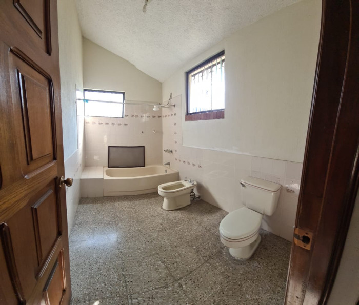 Casa en Venta zona 15 Vista Hermosa III - Miniatura 6