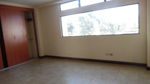 APARTAMENTO EN RENTA EN ZONA 10/MUNDO INMOBILIARIO — foto 3