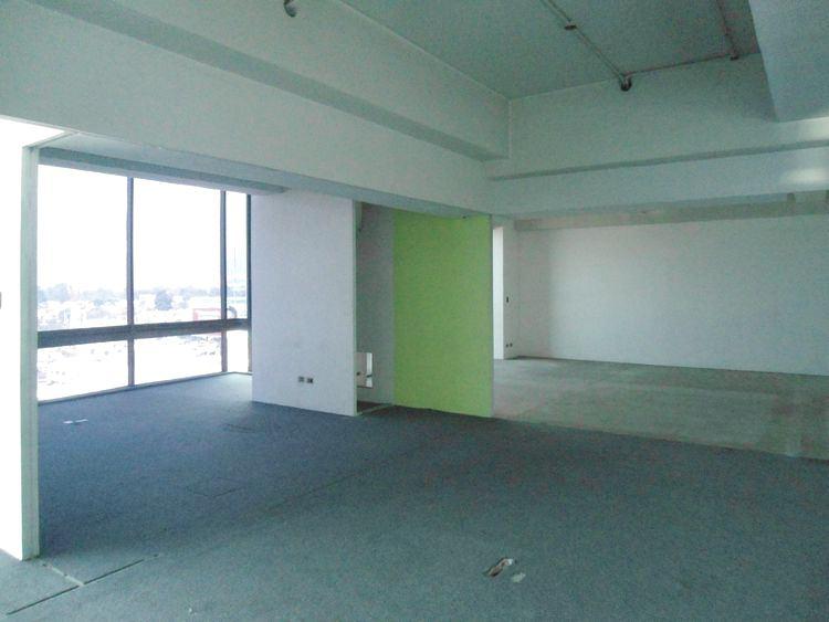 OFICINA COMERCIAL EN RENTA EN CALZADA ROOSEVELT - Image 4