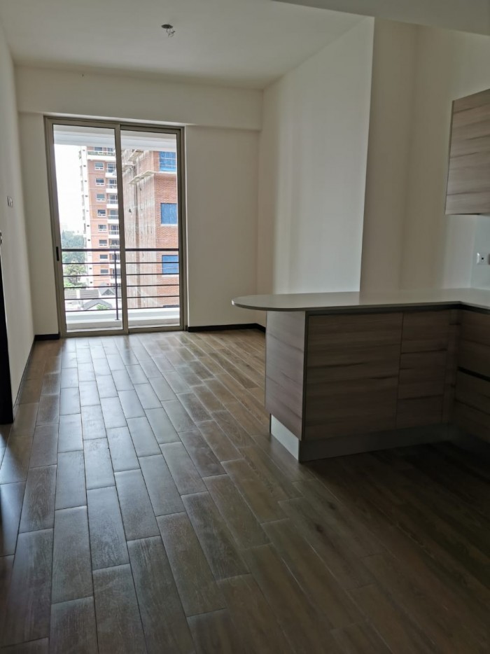 Renta Apartamento en Zona 14 - Image 3