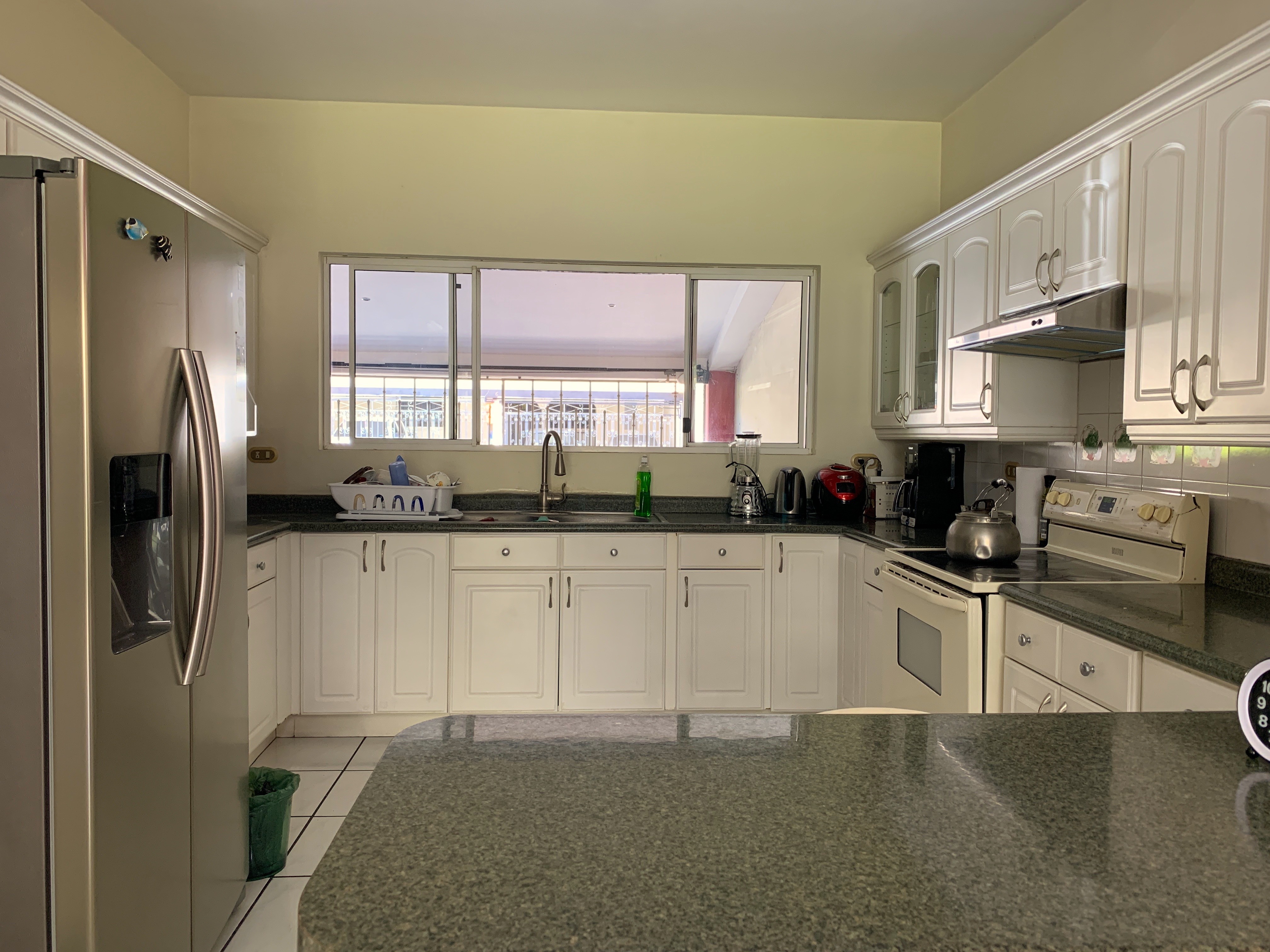 Santa Elena, res. privado, casa en venta o alquiler. - 4