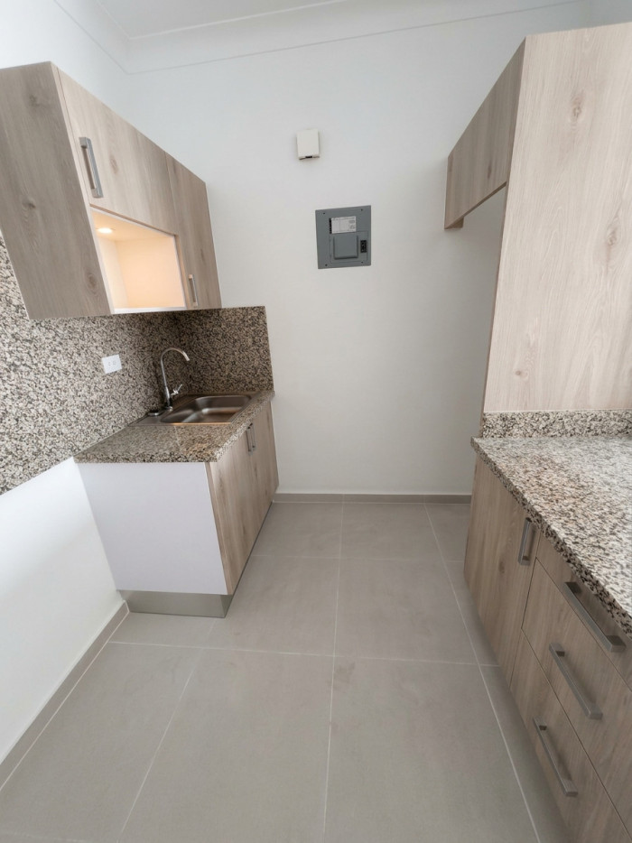 Apartamento en alquiler nuevo en Evaristo Morales — foto 8