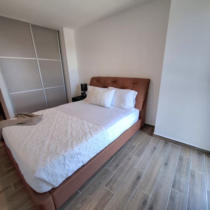 Apartamento Amueblado de 3 Habitaciones en Parque 14 - Miniatura 14