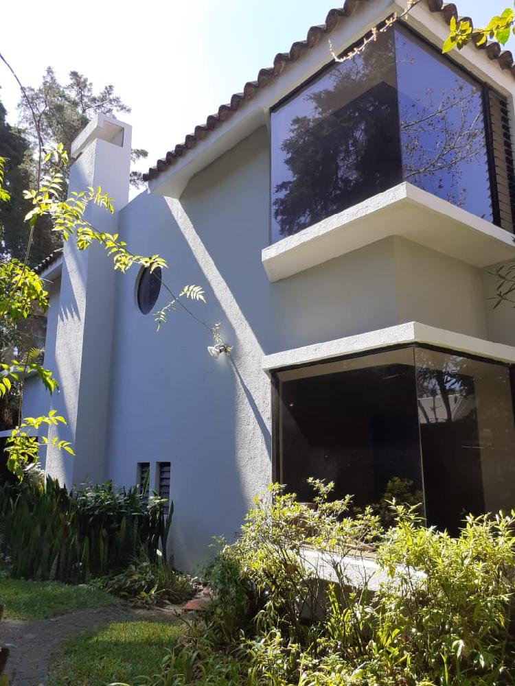RENTO CASA EN LAS FUENTES 1 ZONA 16