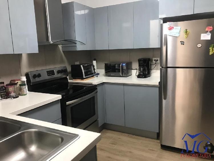 ZONA 15 Vista hermosa l, Se vende lindo Townhouse