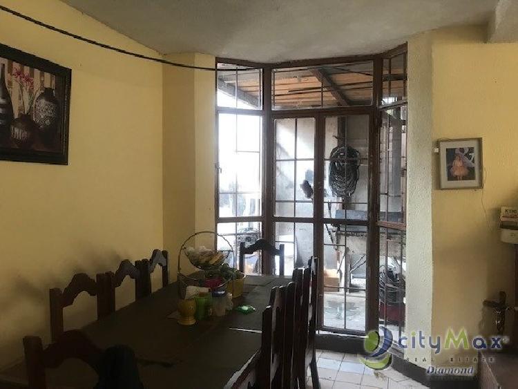 Venta de Casa sobre calle principal en Col. Mariscal - Image 3