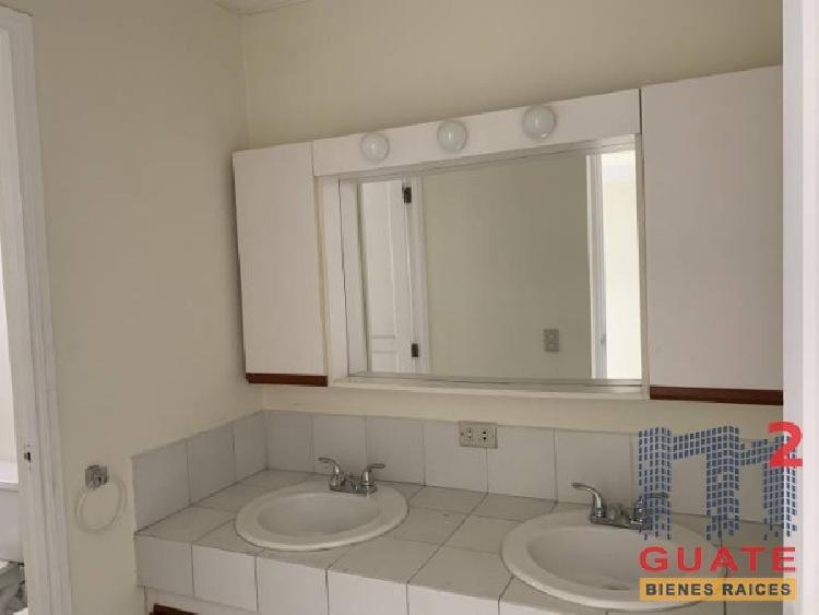 Apartamento de 160 m2 de construcción en Renta, Zona 10