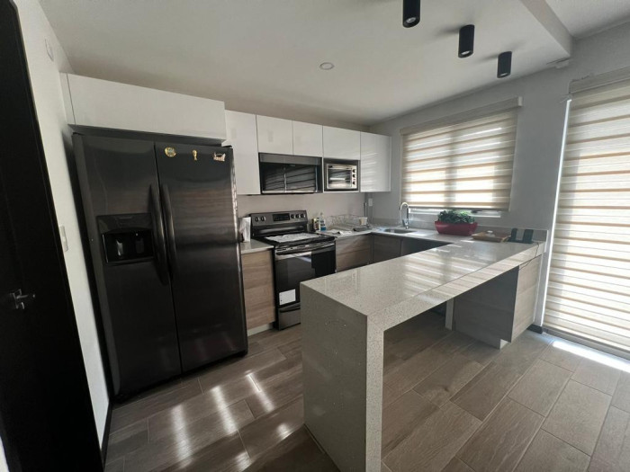 Renta de apartamento amoblado en Segheria, zona 14 - Image 3