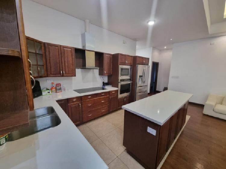 Apartamento en renta en edificio Ramblas de Cayala #205 - 5