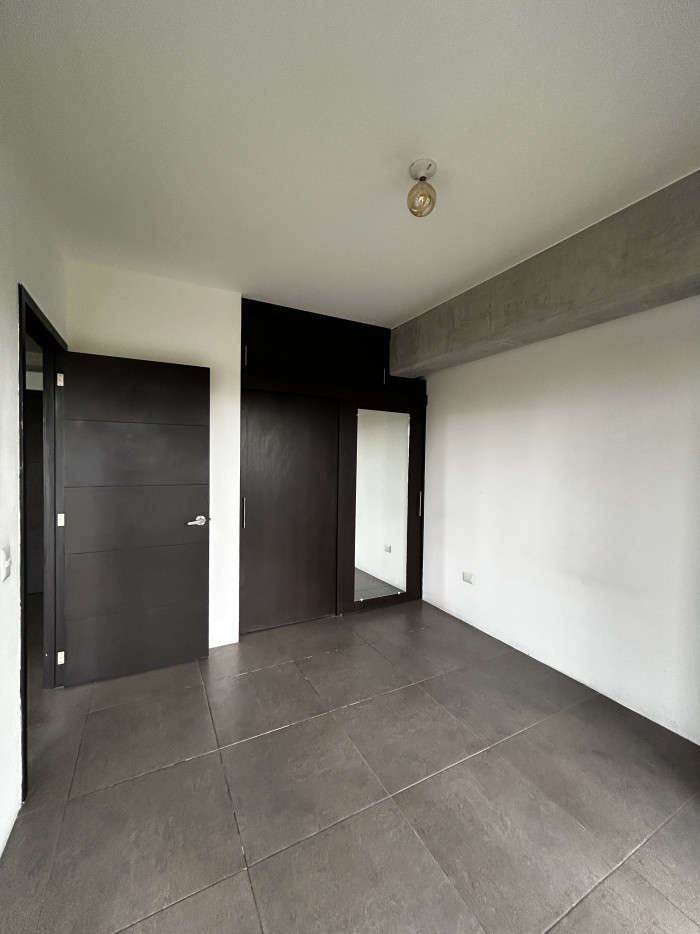Venta de Apartamento en Edificio Fabrá zona 10 - Miniatura 8