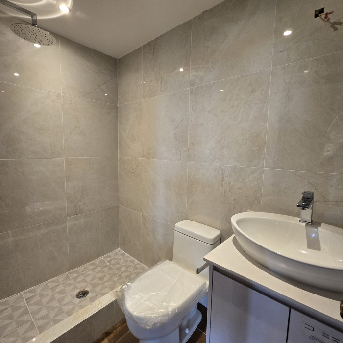 En venta apartamento en Oakland zona 10 Guatemala - Miniatura 19