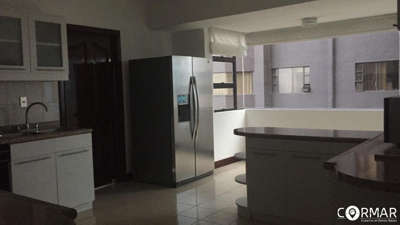 Apartamento en alquiler, zona 14 - Image 2