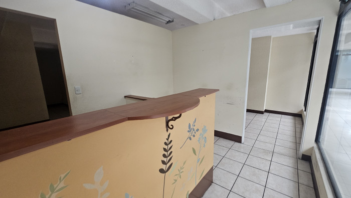 LOCAL EN #RENTA EN ZONA 9