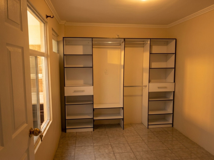 CASA EN VENTA RESIDENCIALES LOS ARCOS SAN MIGUEL PETAPA — foto 4