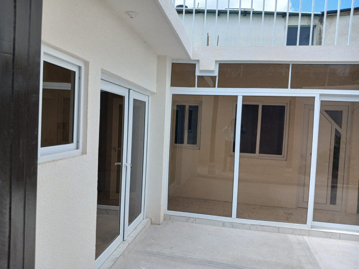 CASA REMODELADA EN VENTA EN ZONA 1 - Miniatura 11