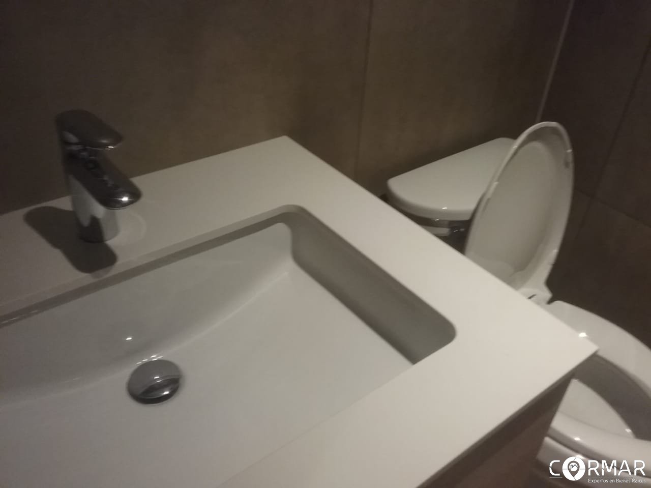 Rento apartamento NUEVO en Reserva Oakland z 10 - Miniatura 10