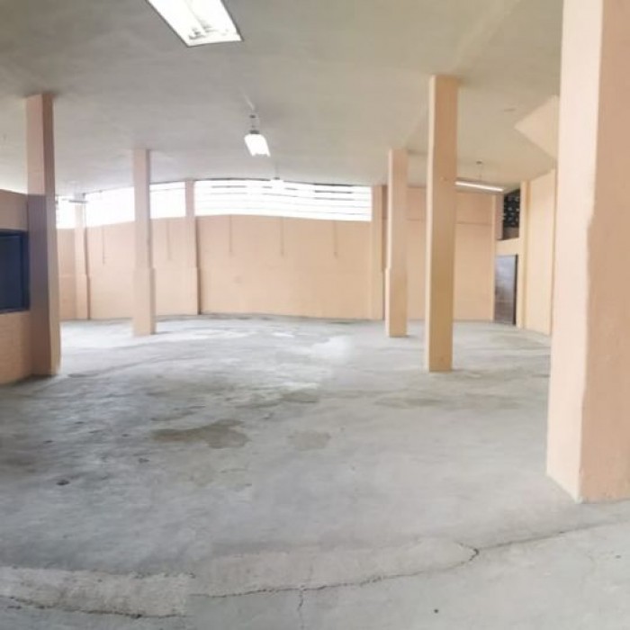 Bodega en Z.1 - Image 1
