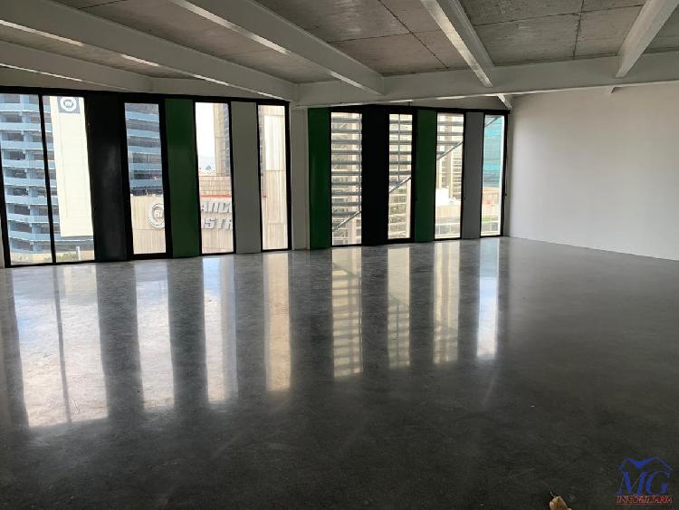 OFICINA EN RENTA ZONA 4