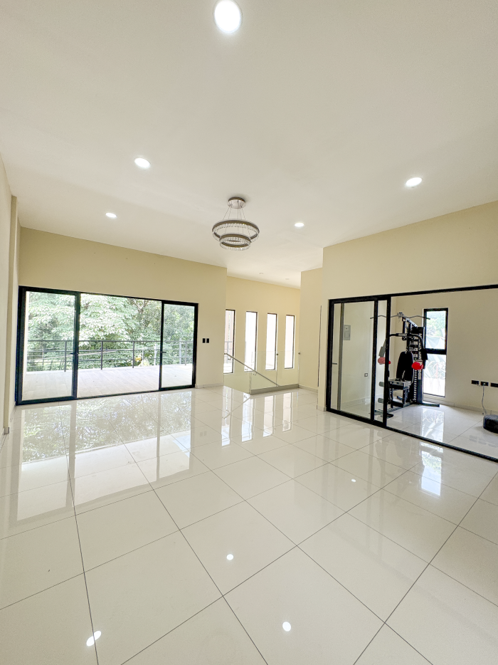 Vendo casa de lujo en El Sinaí Santa Ana - 13