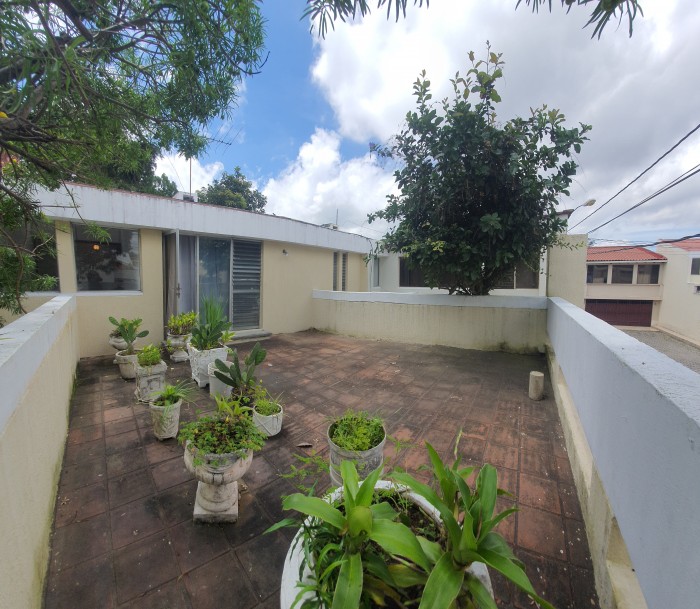 Casa en renta en Zona 15 Guatemala cerca del Pilar - Miniatura 16