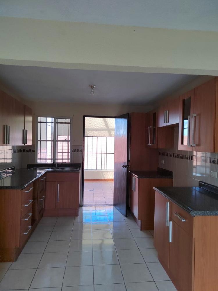 CASA EN RENTA EN COLONIA RES. EN VILLA NUEVA/ MI — foto 6