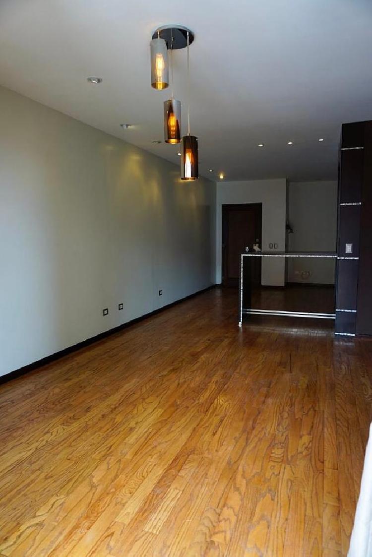 Venta de amplio apartamento, Edificio Plenum zona 14 - Image 3