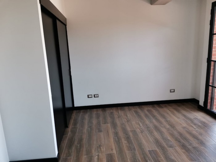 Rento amplio y moderno apartamento en zona 14 — foto 8