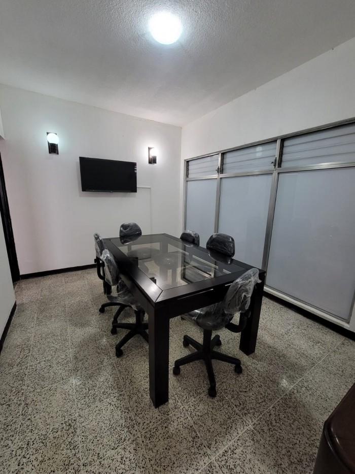 Oficinas en renta, zona 2 - Image 3
