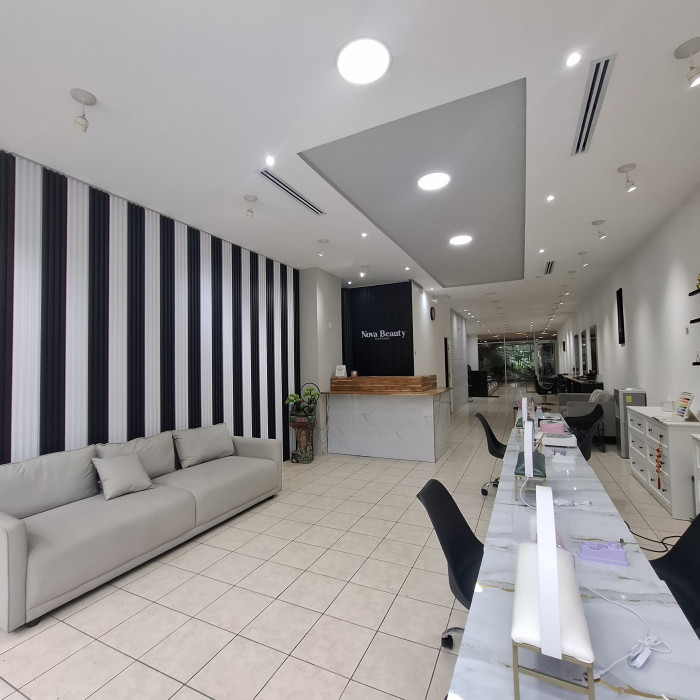 En renta Local comercial Américas zona 13 para salón — foto 3