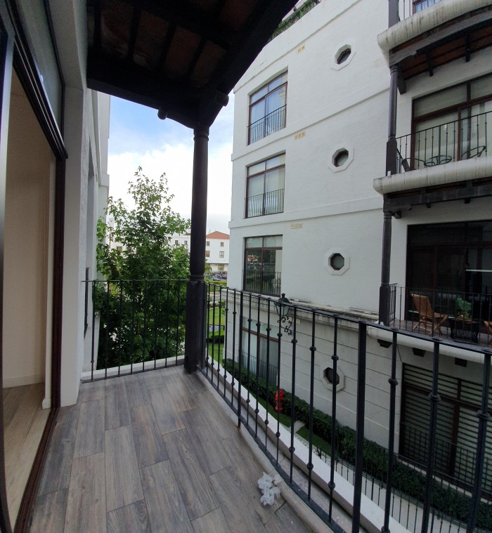 Apartamento en venta para inversión en Lirios de Cayalá - Image 2