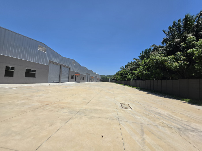 VENDO BODEGA EN PARQUE INDUSTRIAL EN COCALES SUCHI - 1