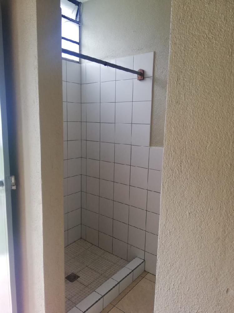 CASA EN RENTA EN ZONA 15 IDEAL PARA OFICINA — foto 12