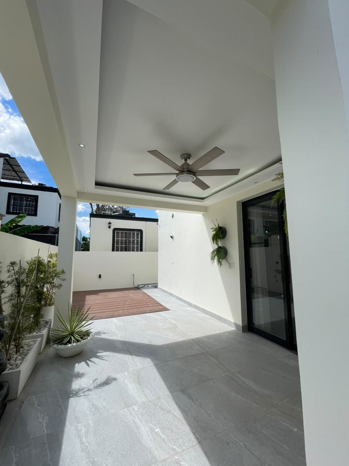 VENTA DE CASA AMUEBLADA EL DORAL CORONA PLAZA — foto 6
