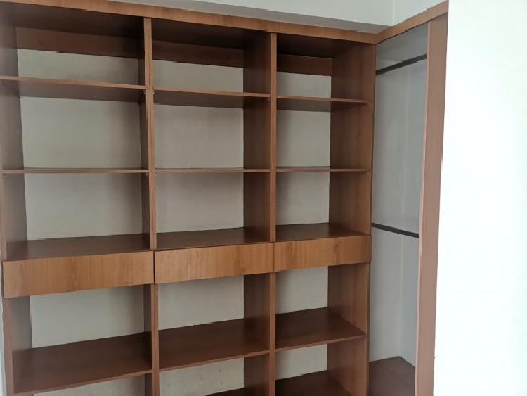 Rento amplio apartamento en zona 14 — foto 6