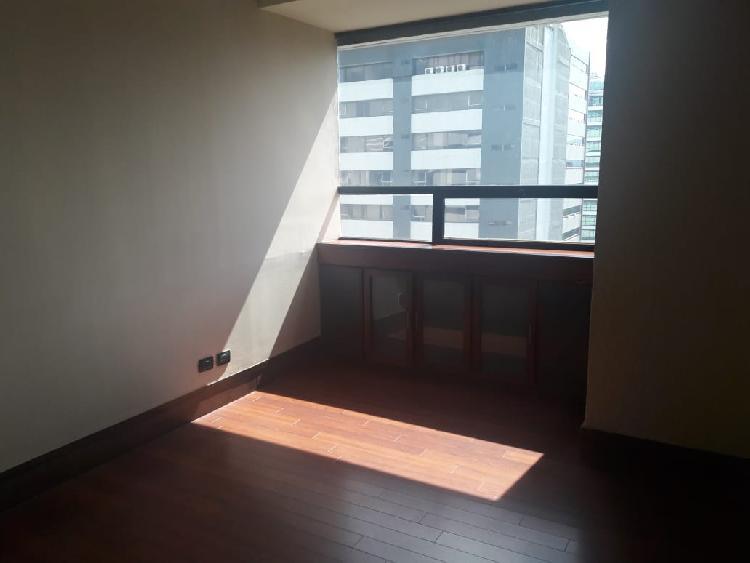 Plus Real Estate renta oficina en zona 10 — foto 7